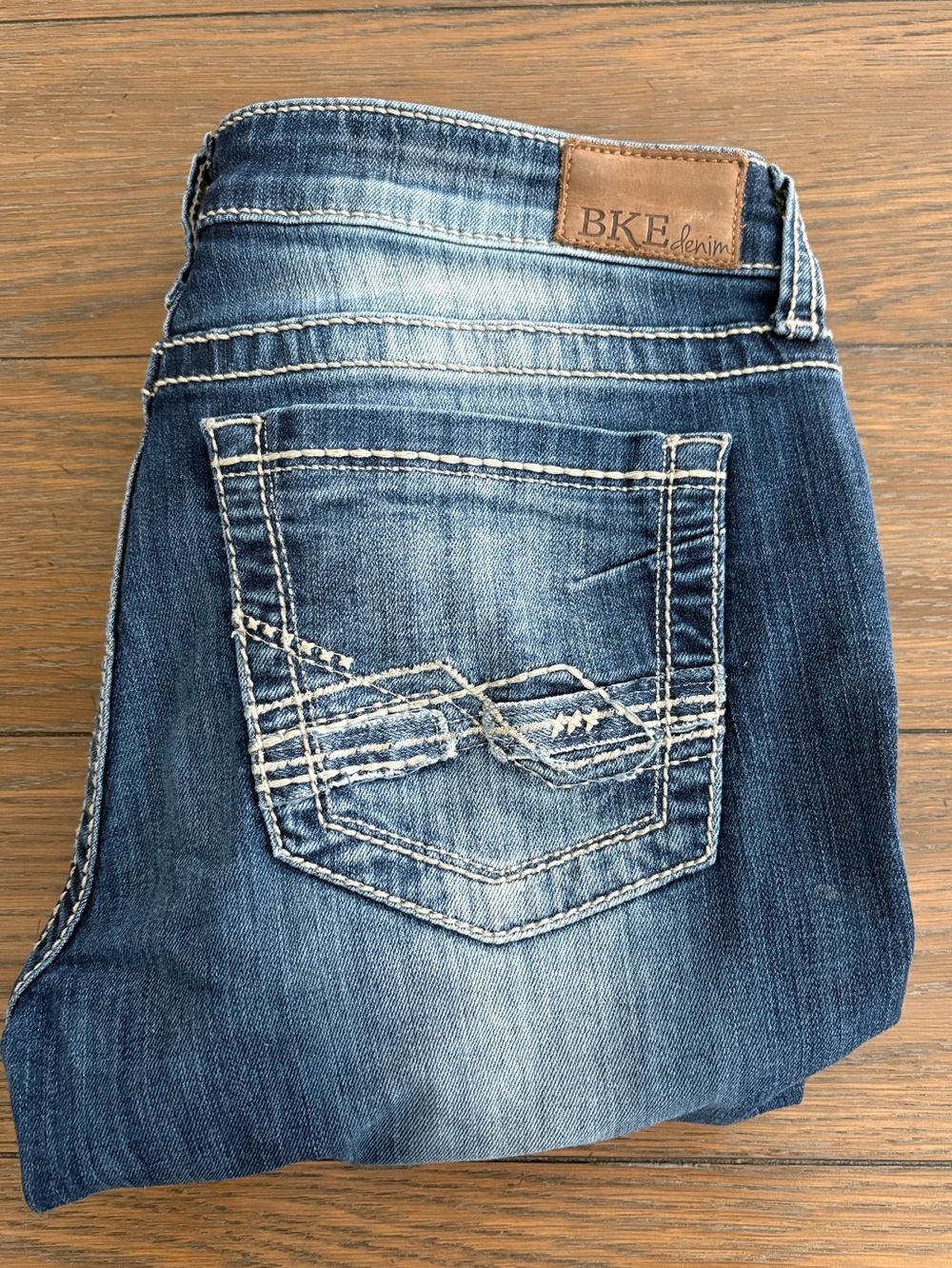 BKE‎ Sabrina Women's Medium Wash Bootcut Jeans - Faded Blue Size 28